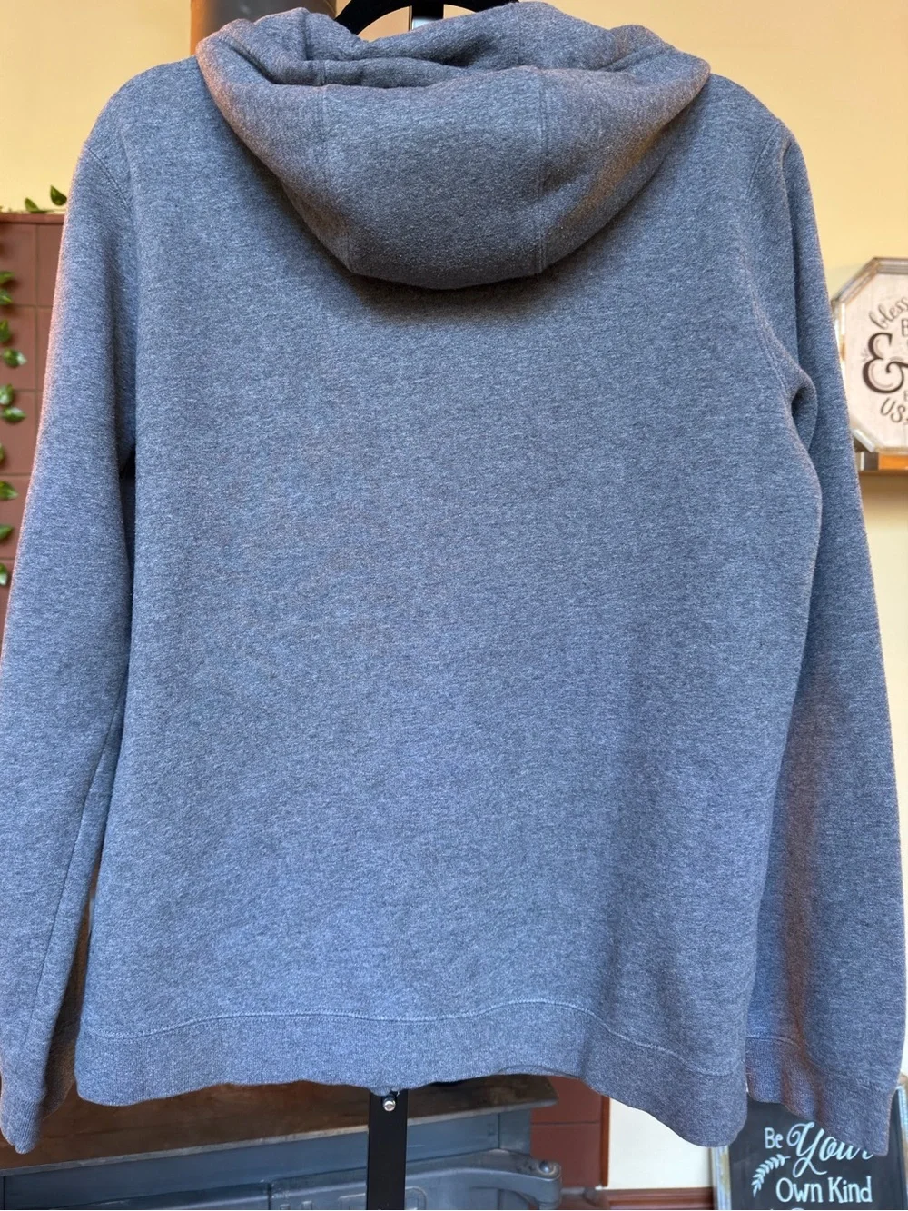#370- Nike Men’s Gray Zip-Up Hooded Sweatshirt